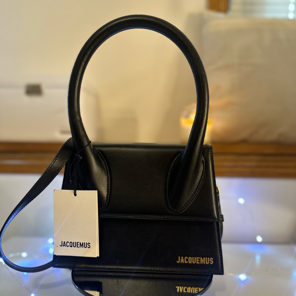 Jacquemus -Le grand Chiquito. Large leather bag